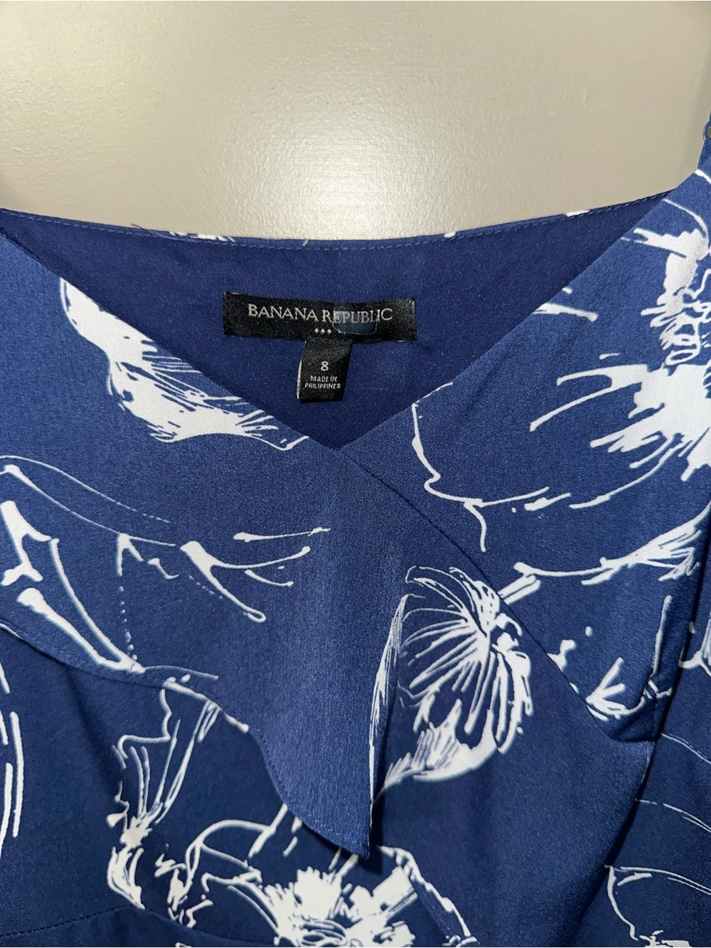Banana Republic Floral Midi Dress in Blue & White Size 8 Like New - Picture 2 of 5